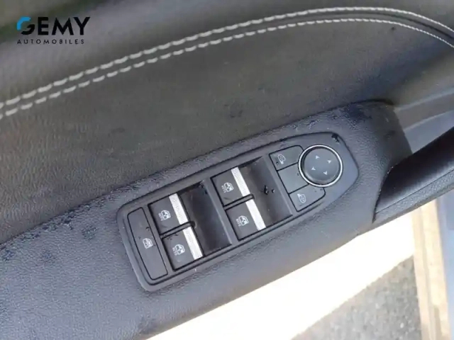 Renault Captur e-tech full hybrid 145 — photo 12