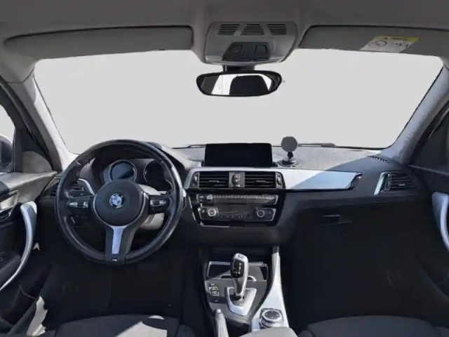 Bmw Serie 1 série 1 118ia 136ch sport 5p — photo 8