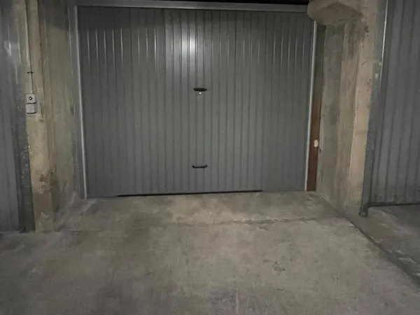 Parking 17 m²