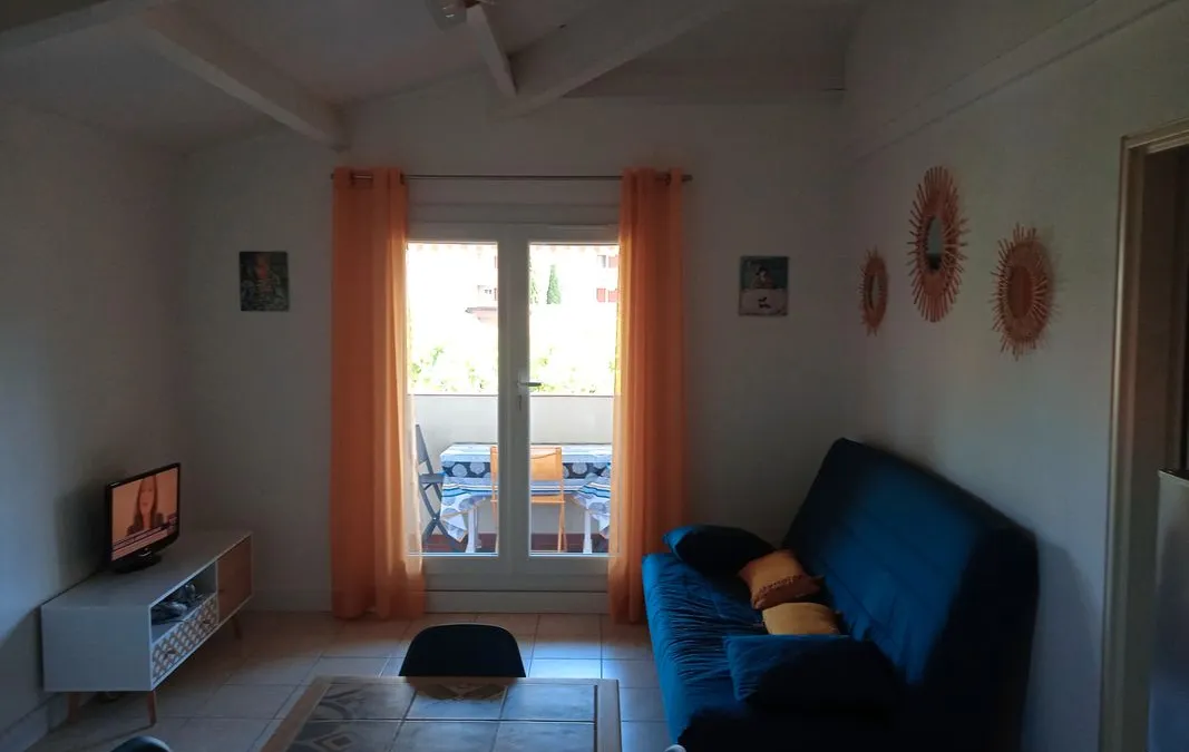 Photo 3