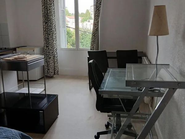 Studio 1 pièce 20 m²