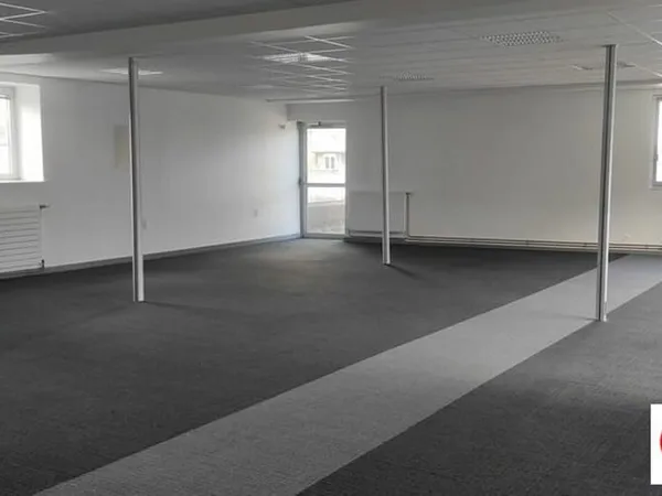 Bureaux 299 m²