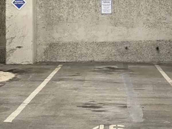 Parking 8 m²