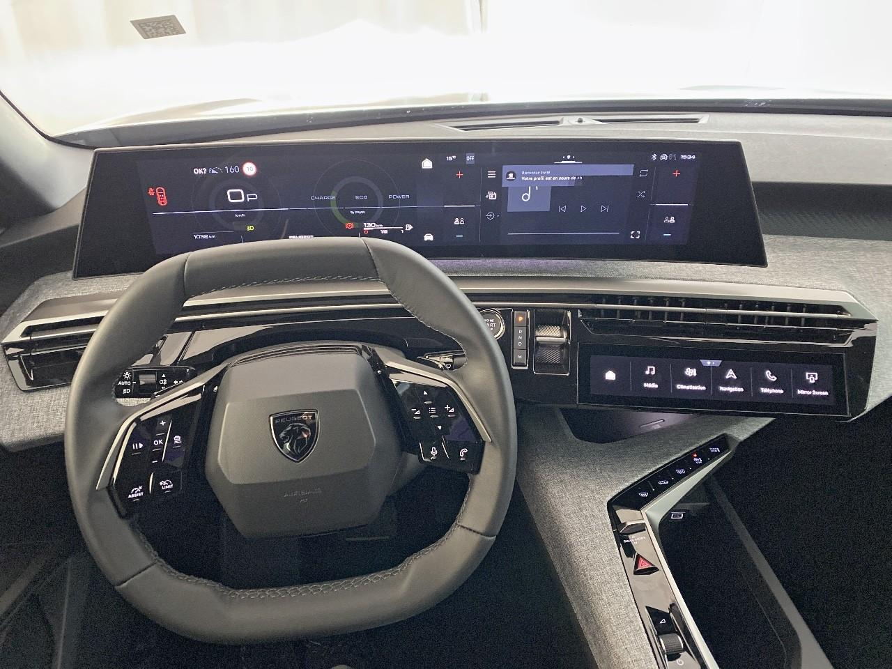 Peugeot 5008 hybrid 145 ch e-dcs6 allure — photo 15