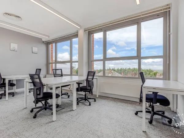 Bureau 100 m²
