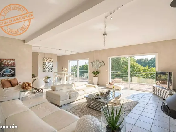 Maison 6 pièces 265 m²