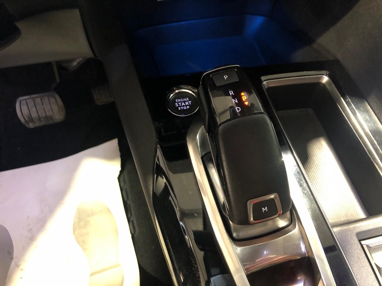 Peugeot 3008 bluehdi 130ch s&s eat8 allure pack — photo 17