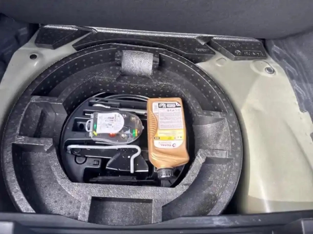 Ds Ds 3 ds3 crossback puretech 130 eat8 montmartre — photo 27