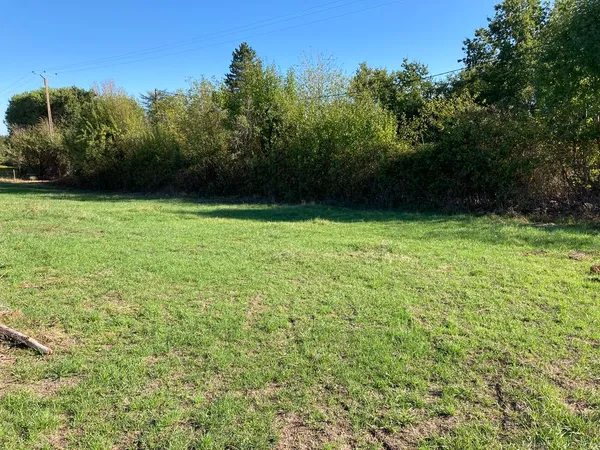 Terrain constructible HORS LOTISSEMENT de 943 m2