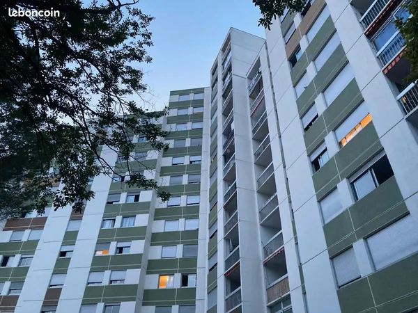 T4 réaménagé en spacieux T3 bis de 74 m² - Toulouse Bellefontaine Pré-annonce - visites à partir de 