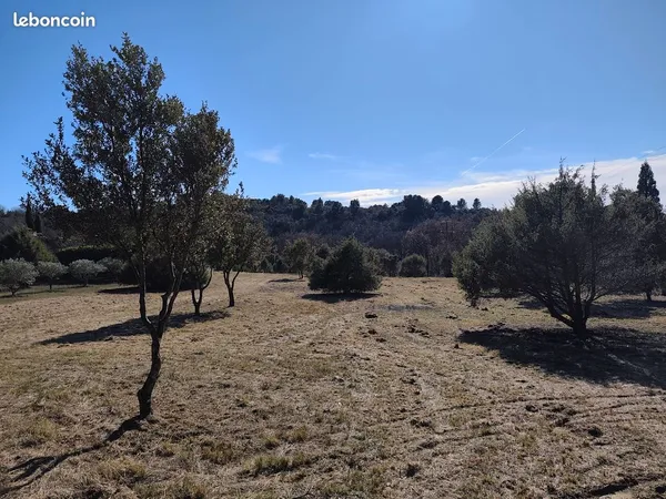 Terrain constructible au coeur du Parc Naturel Régional du Verdon