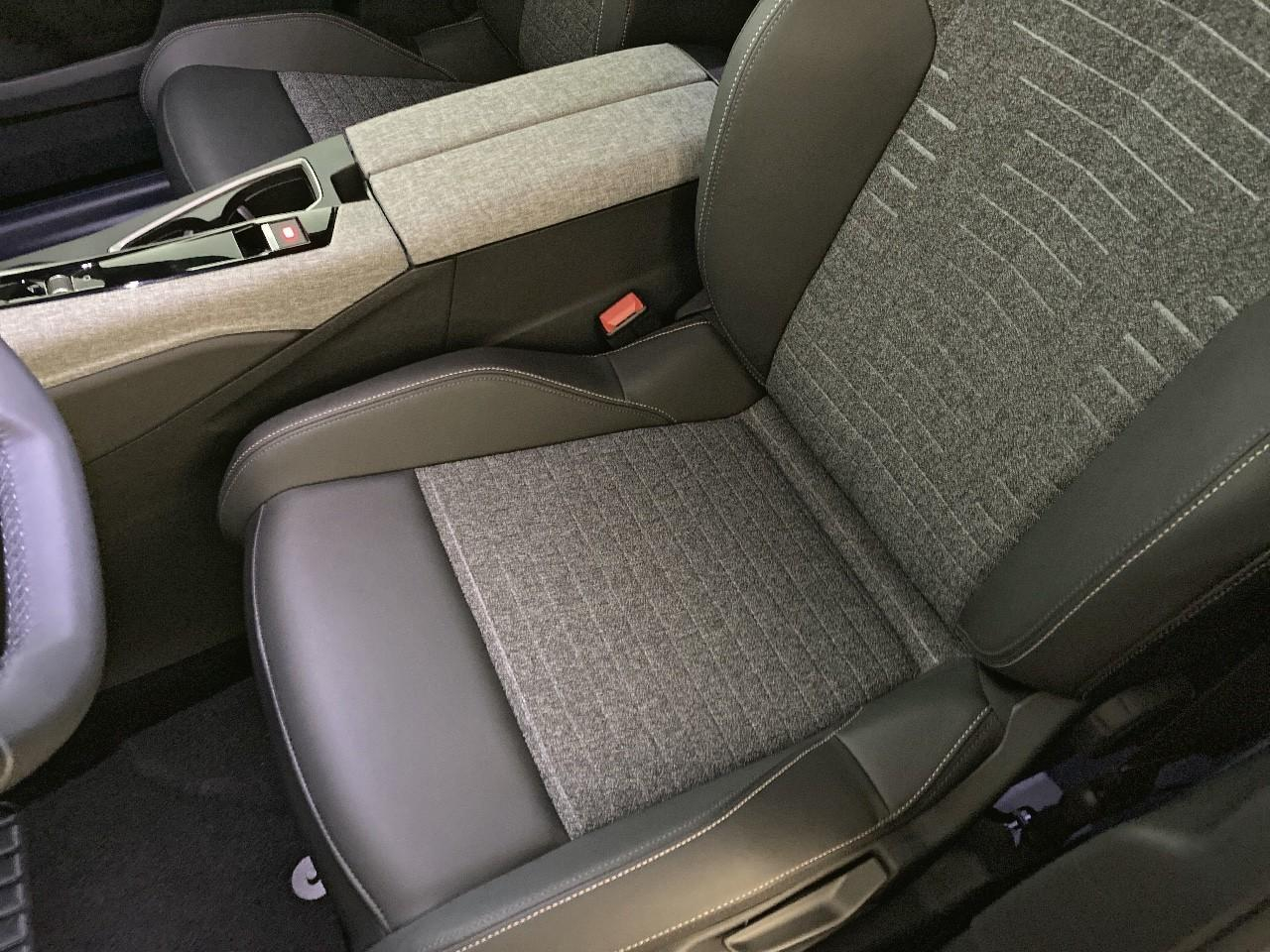 Peugeot 5008 hybrid 145 ch e-dcs6 allure — photo 9