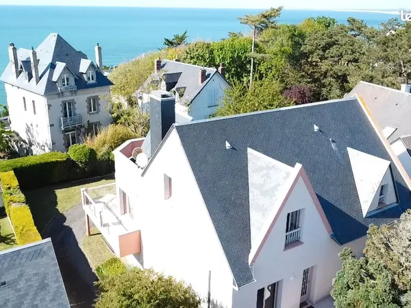 Maison 7 pièces 186 m²