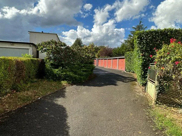 Location de box fermé à Massy