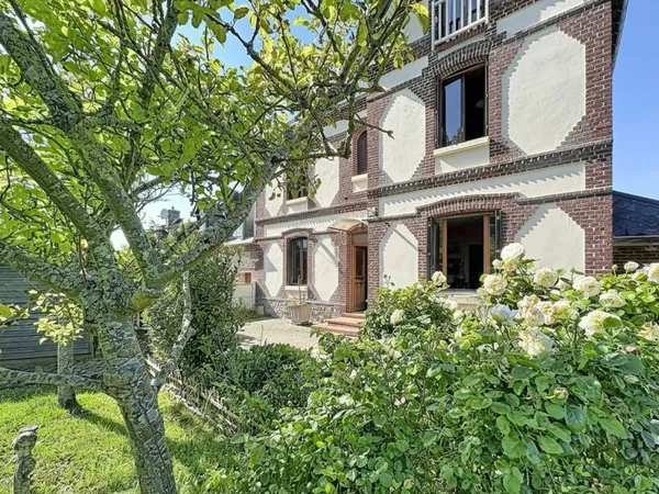 Maison 6 pièces 145 m²