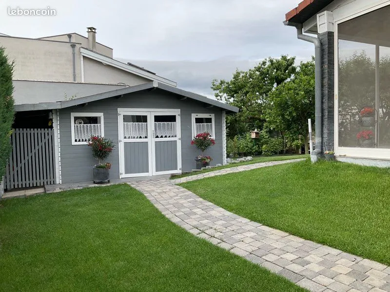 Photo 3