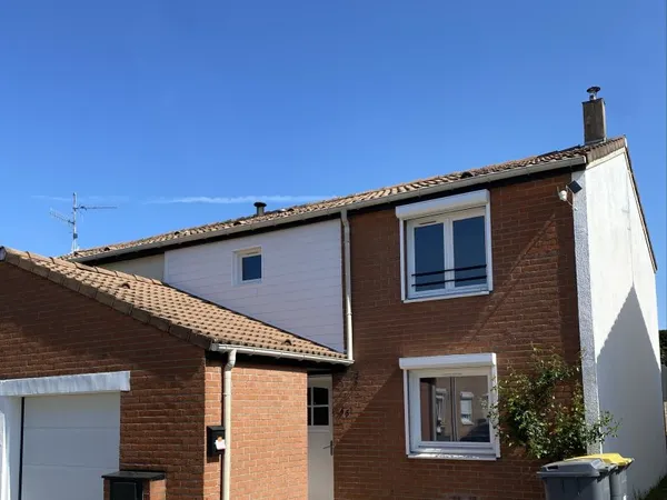 Vends maison semi mitoyenne - 88m²