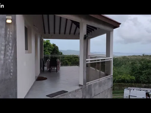 Location Villa F3 sur les hauteurs du Diamant