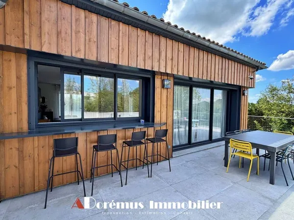 Maison 7 pièces 236 m²