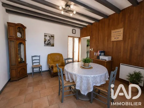 Maison 10 pièces 216 m²