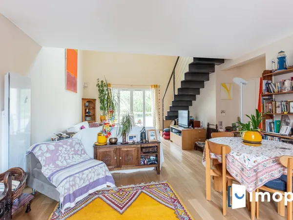 DUPLEX FAMILIAL DE 89 m² AVEC BALCON, PARKING ET CAVE