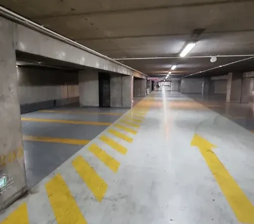 Parking 14 m²