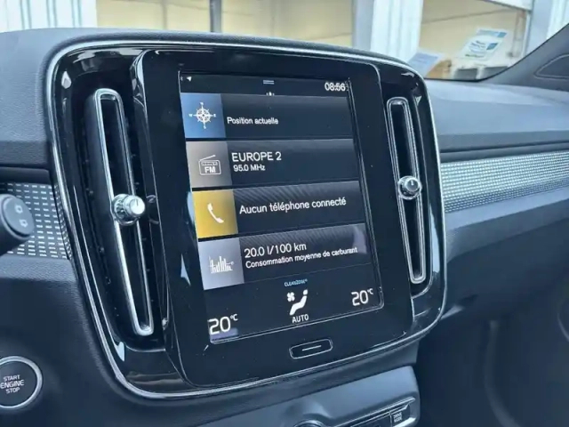 Volvo Xc40 t5 recharge 180+82 ch dct7 — photo 7