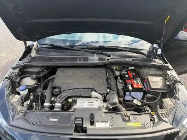 Peugeot 208 puretech 100 s&amp;s eat8 allure — photo 7