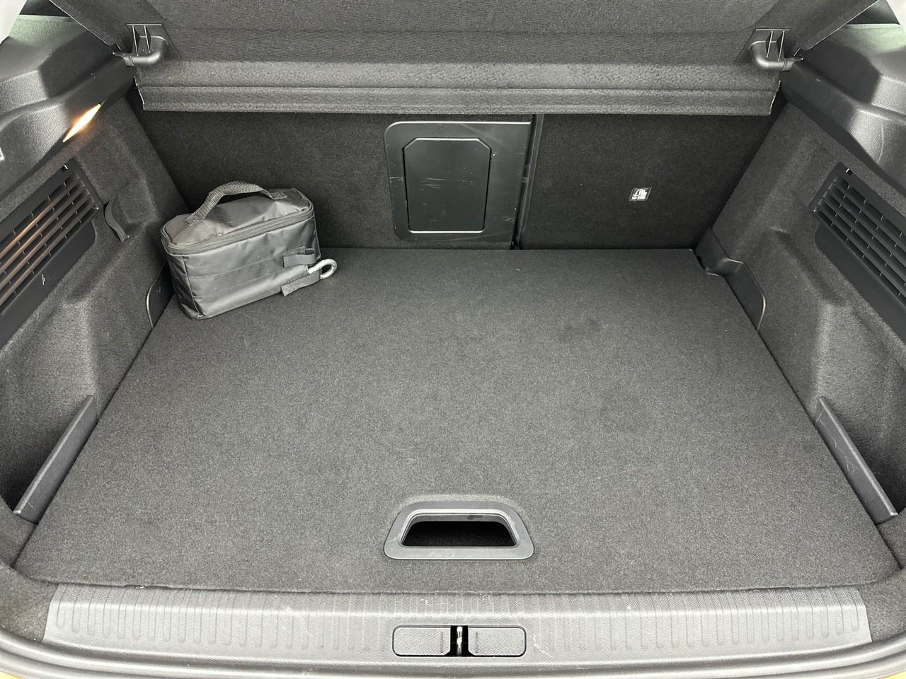 Citroën C4 bluehdi 130 s&s eat8 shine pack — photo 6