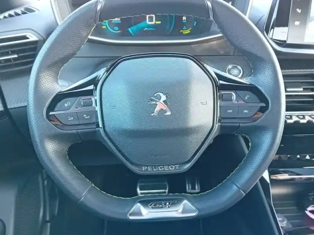 Peugeot 2008 electrique 136 ch — photo 56
