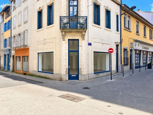 CARCASSONNE CENTRE - BUREAU / LOCAL PROFESSIONNEL À LOUER - 45 m²