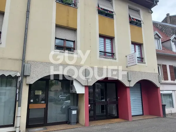 Local professionnel, 3 pièces de 110,74 m² à THANN
