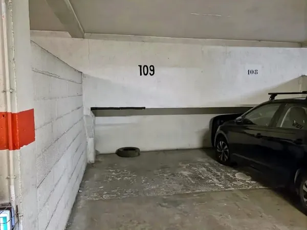 Place de parking sécurisée