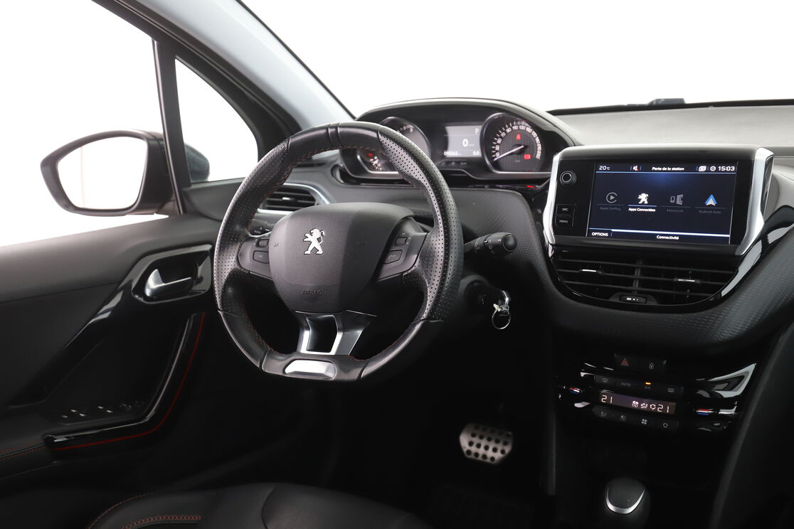 Peugeot 2008 1.5 Blue-HDi GT Line EAT6 — photo 12