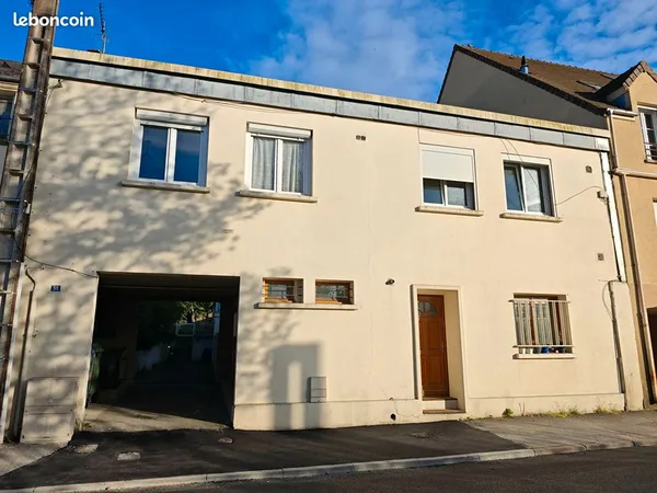 Studio 1 pièce 29 m²