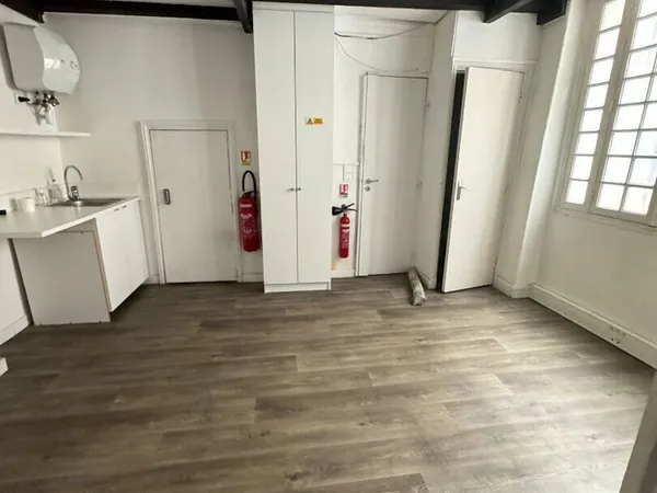 Local commercial 30 m²