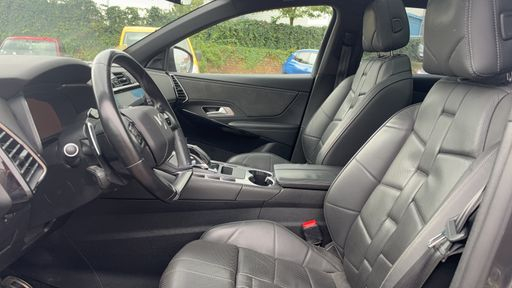 DS DS7 Crossback 2.0 BLueHDI 180 EAT8 - Grand Chic – 2019 – 117728 km – Diesel – Boîte Automatique — photo 19