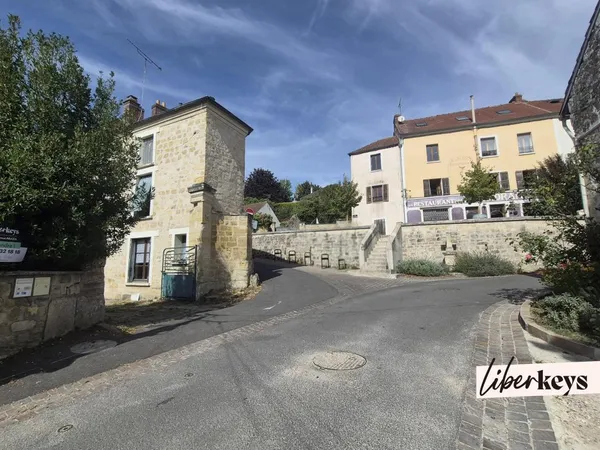 Vends longère - 217.11 m² - 6 pièces, 4 chambres - Auvers-sur-Oise 95430