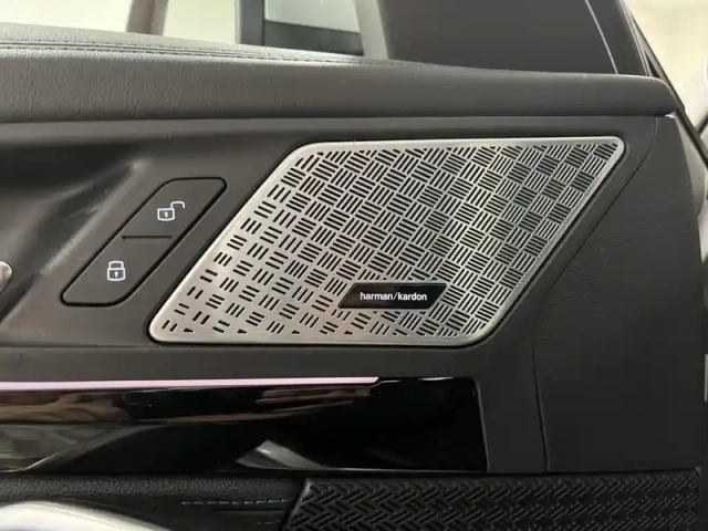 Bmw X1 xdrive25e 245ch m sport — photo 11