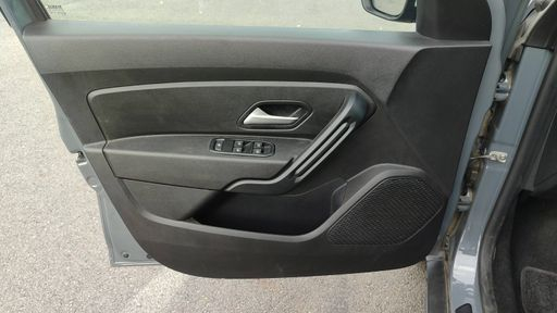 Dacia Duster 1.3 TCe 130 - Expression – 2023 – 49284 km – Essence – Boîte Manuelle — photo 22