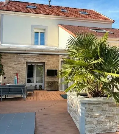 COUP DE COEUR - Maison familiale et atypique - 3/4 chambres - Ecole à 2 min
