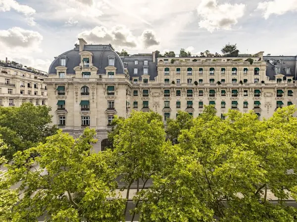 Appartement 6 pièces 250 m²