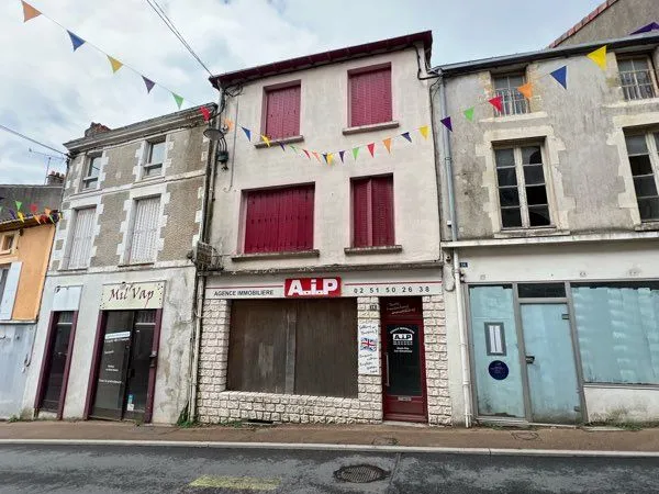Maison de ville et ou commerce
