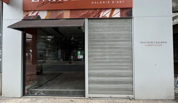 Local commercial 5 pièces 90 m²