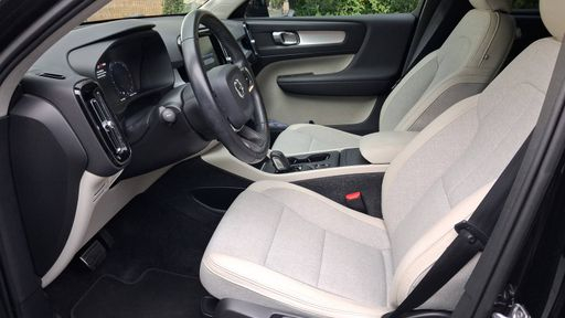 Volvo XC40 2.0 D3 150 BVA - Momentum – 2019 – 111036 km – Diesel – Boîte Automatique — photo 11