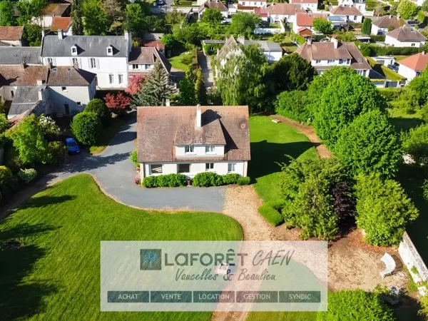 Maison 9 pièces 222 m²