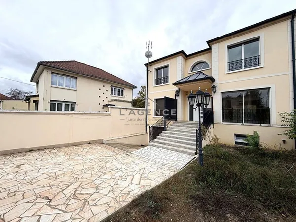 Maison 6 pièces 193 m²