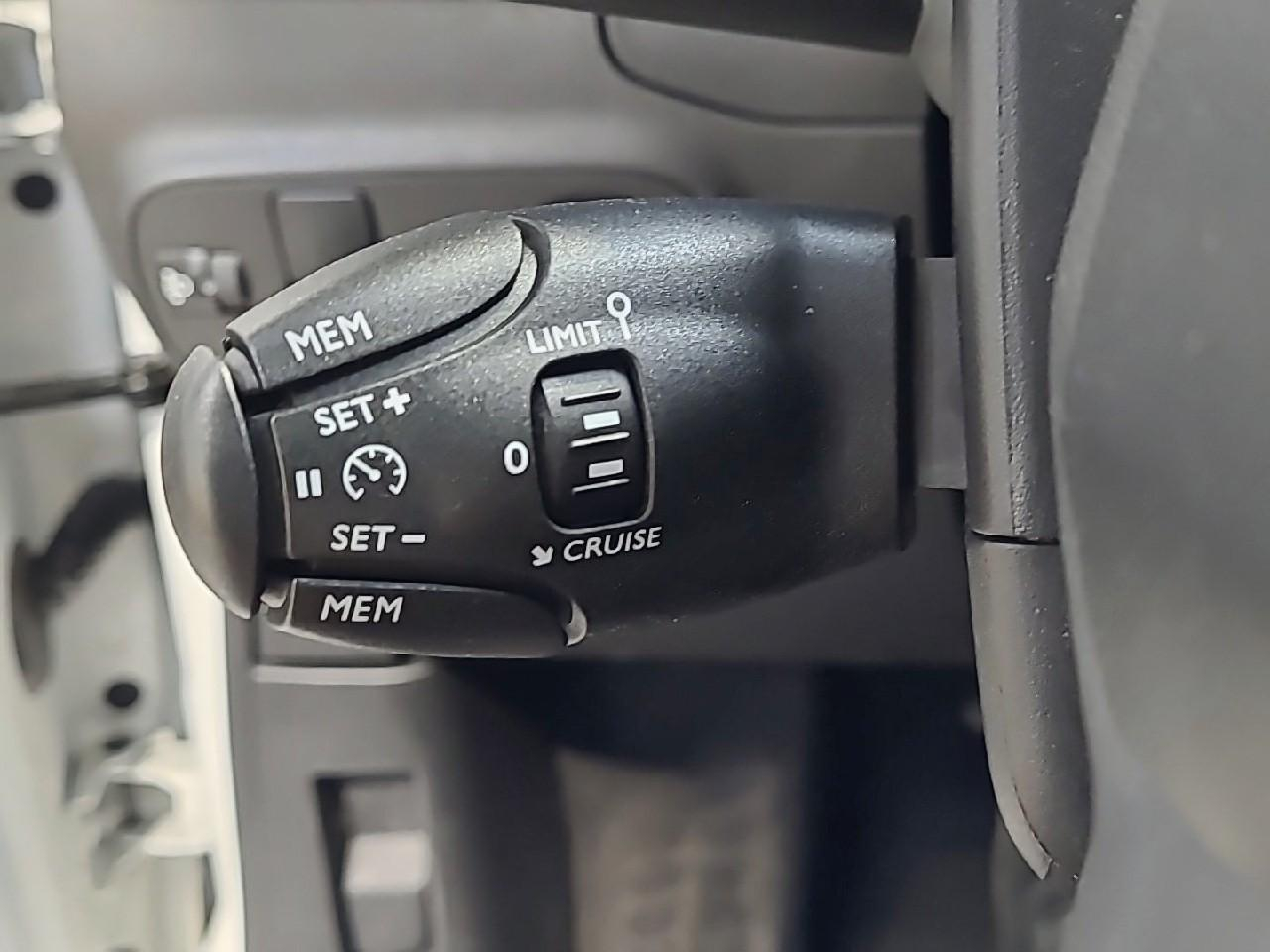 Citroën C3 puretech 110 s&s eat6 shine — photo 21