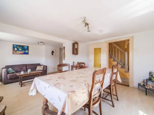 Maison 4 pièces 138 m²
