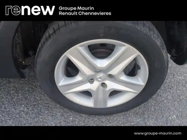 Dacia Sandero 0.9 tce 90ch stepway — photo 8
